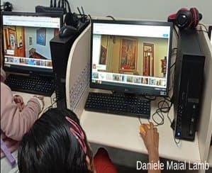 Alunos lado a lado percorrendo as salas do museu na plataforma Google Arts & Culture.